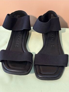 AEROSOLES Bente ladies comfort sandals black 9.5